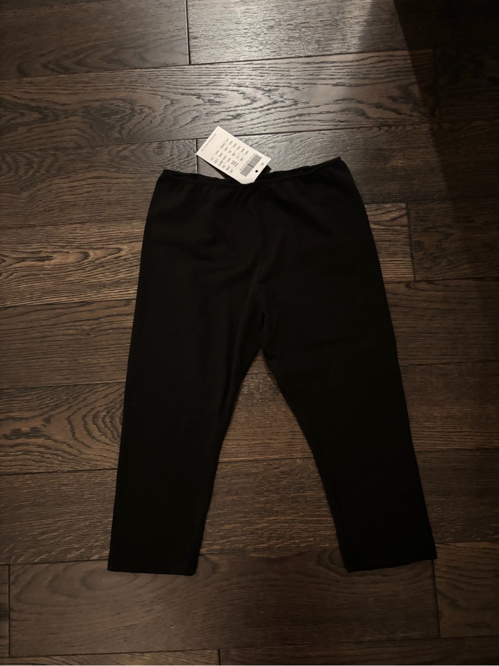 Brandy Melville Black Capri Stretch Pants